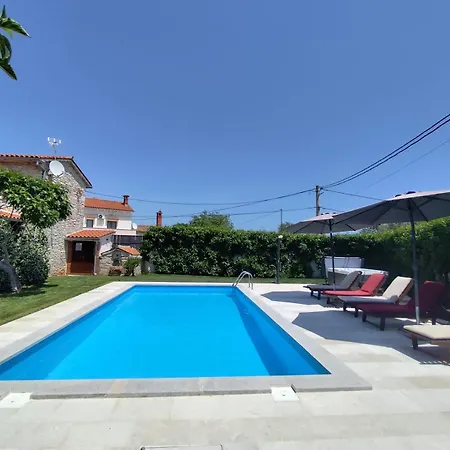 Villa Petric Divšići